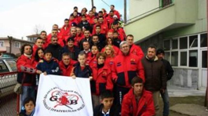 G&ouml;n&uuml;ll&uuml; İtfaiyeciler Avluburun&rsquo;da buluştu