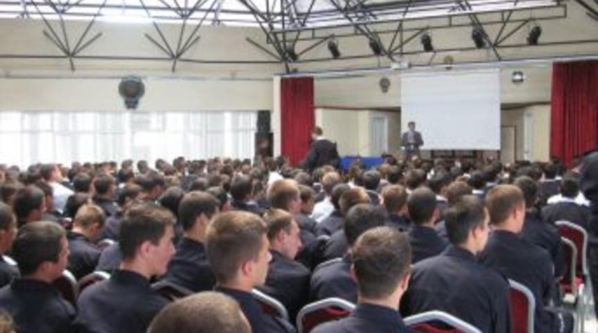 Do&ccedil;. Dr. &Ouml;zbulut: T&uuml;rkiye&rsquo;de Son 10 Yılda 25 Bin Kişi Intihar Etti