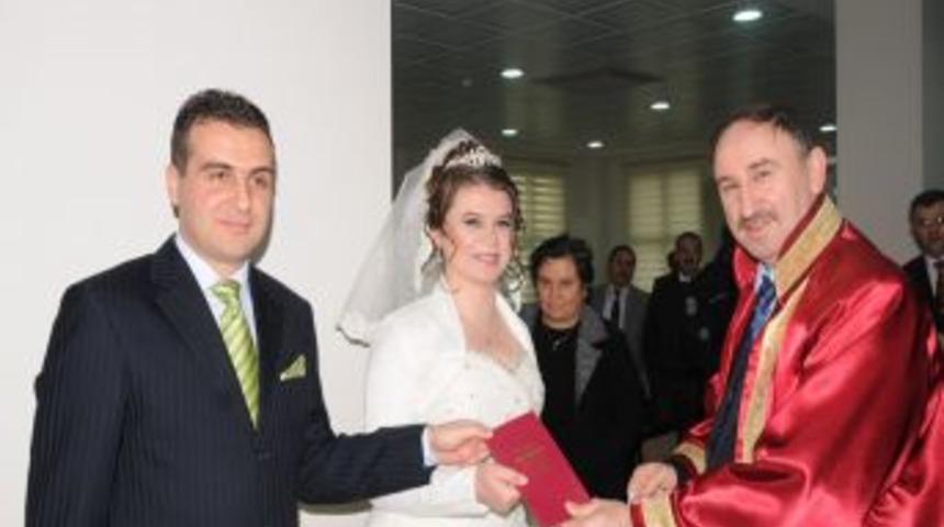 Jandarma Komutanı Da Nikah I&ccedil;in 12.12.2012'yi Se&ccedil;ti