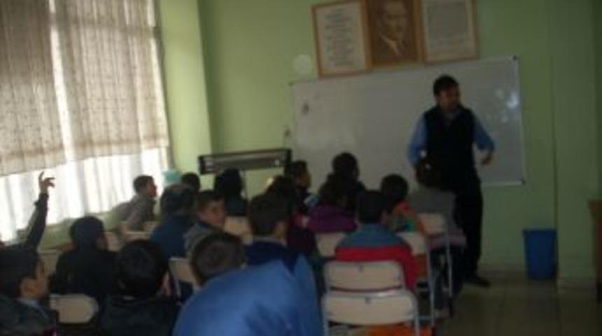 Okuma Salonu &Ouml;ğrencilerine Sağlık Eğitimi Verildi