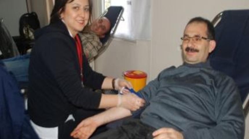 Ormancılardan Kan Bağışı