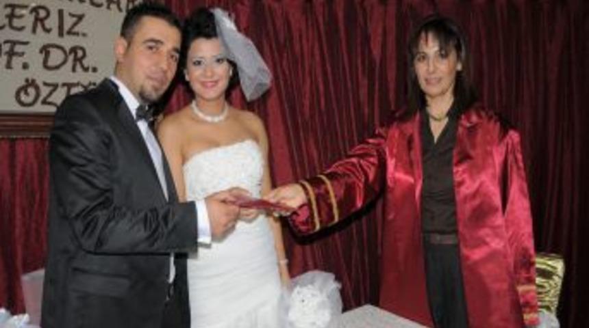 Seyhan&rsquo;da, 12.12.2012 Saat: 12.00&rsquo;nin Şanslı &Ccedil;ifti