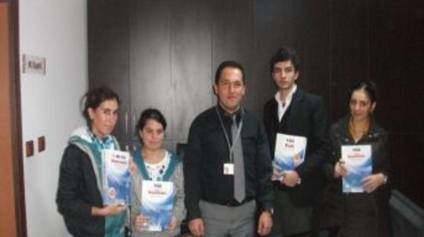 Balya&rsquo;da &Ouml;ğrenciye &Ouml;nce Dershane Sonra Da Kitap Yardımı