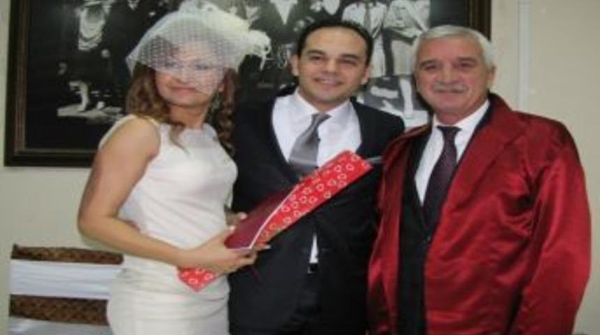 &Ouml;demiş&rsquo;te 12.12.12 Nikahları