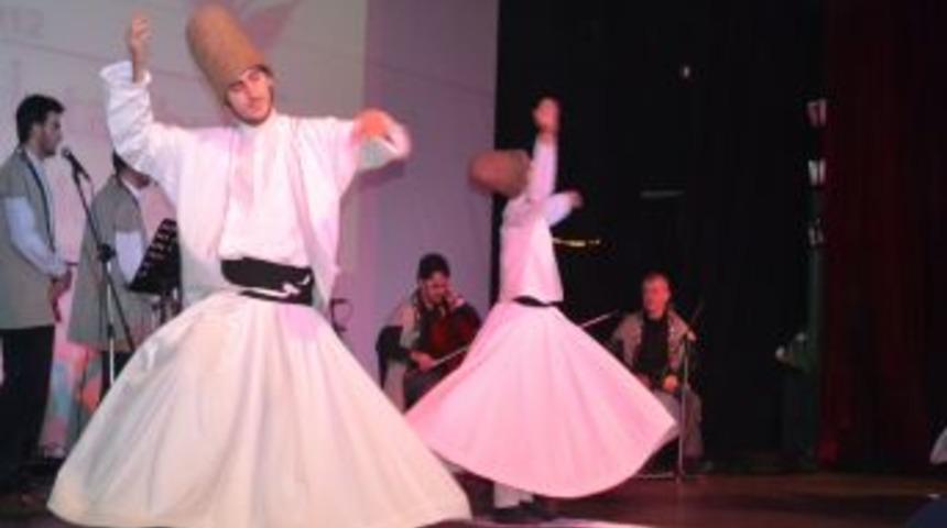 &Uuml;niversiteli Gen&ccedil;ler &lsquo;Kardeşlik Platformu&rsquo;nda Buluştu