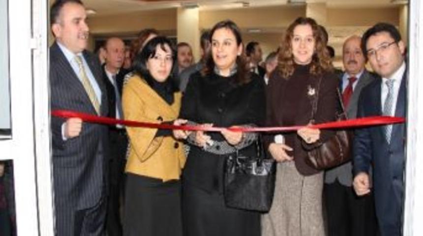 D&uuml;şlerdeki Renkler Sergide Buluştu