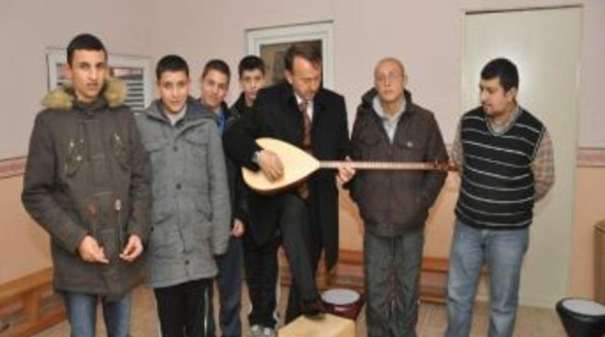 Başkan Karabalık Engelli &Ccedil;ocukları Ziyaret Etti