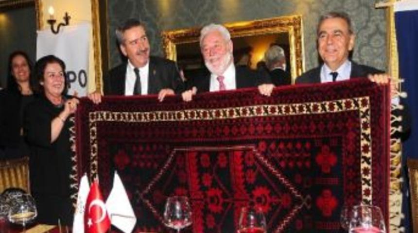 Bıe Genel Sekreteri Loscarteles&rsquo;e 150 Yıllık Halı