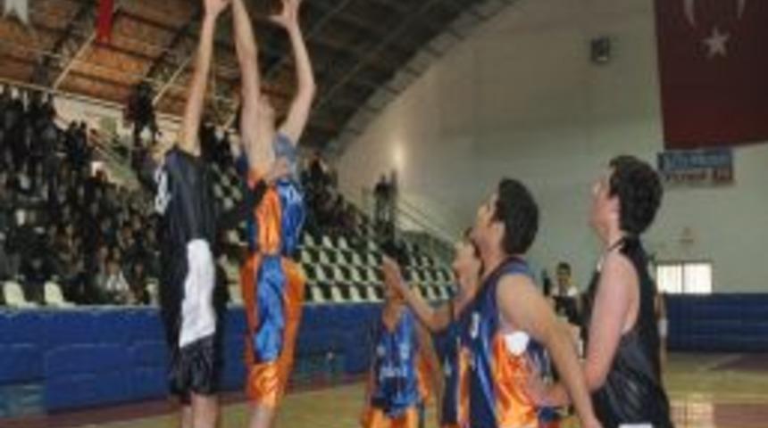 Okullar Arası Gen&ccedil; Erkekler Basketbol İl Birinciliği