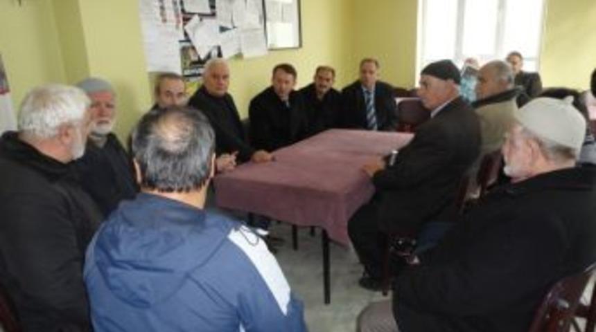 Başkan Karabalık Eşme&rsquo;de Vatandaşlarla Bir Araya Geldi