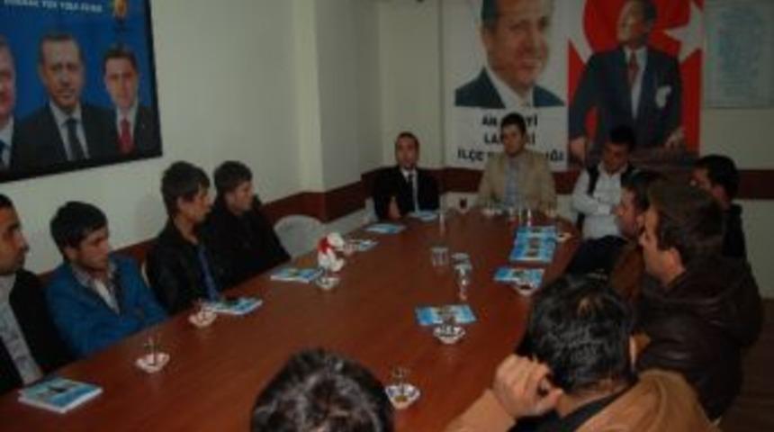 "ak" Gen&ccedil;lerden İstişare Toplantısı