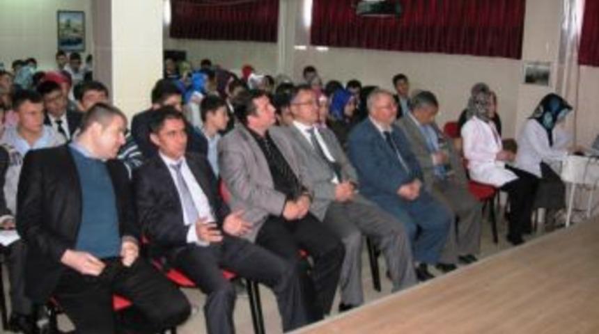 İmam Hatip Lisesi&rsquo;nden Mevlana&rsquo;yı Anma Programı