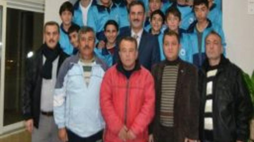 Atatepe&rsquo;de Şampiyonların Gurur Gecesi