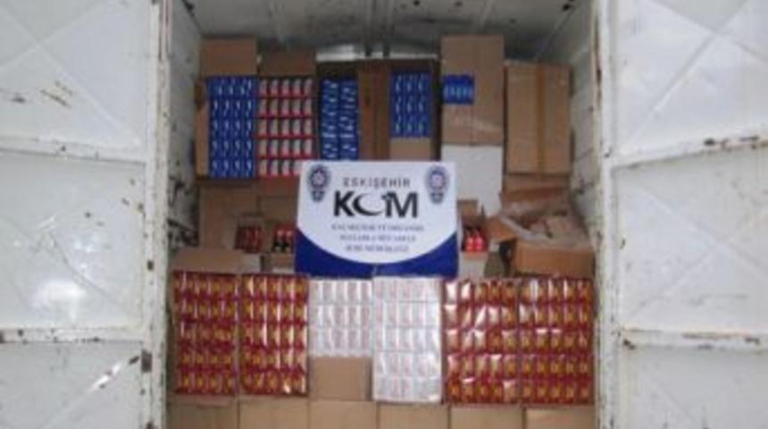 &Ccedil;&uuml;r&uuml;m&uuml;ş Ve Kokmuş T&uuml;t&uuml;nleri Sigara Yapıp Piyasaya Satıyordu