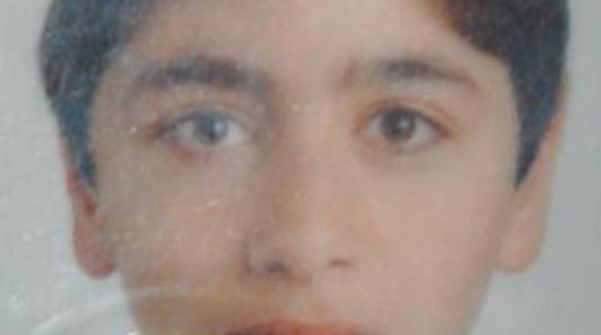 Aniden yola yığılıp &ouml;ld&uuml;