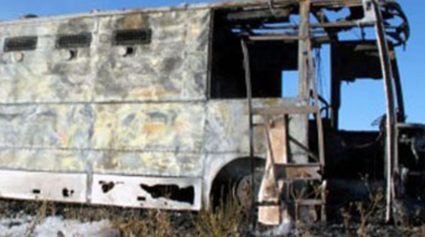 5 kişi yanarak &ouml;ld&uuml;, kimse yardım etmedi