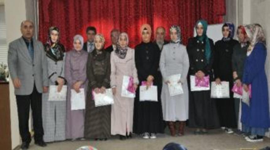 Soma'da 20 Hafız Belgelerine Kavuştu