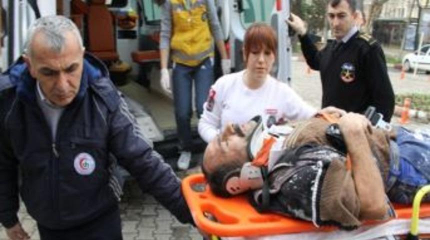 Yalıtım Yaparken İskeleden D&uuml;şen İş&ccedil;i Ağır Yaralandı