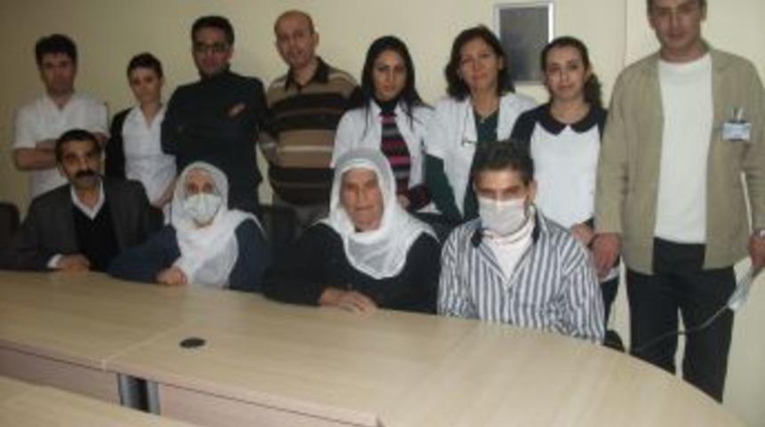 Aynı Hastanede Bir &Ccedil;ocuk Annesine, Bir Anne De Oğluna B&ouml;breğini Verdi