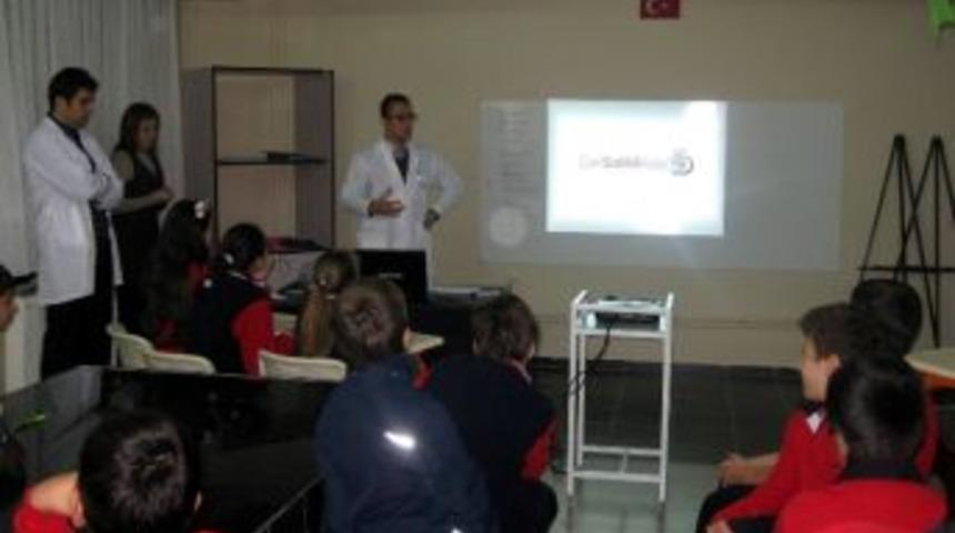 İngilizce Kelime Ve C&uuml;mle Yarışması D&uuml;zenledi