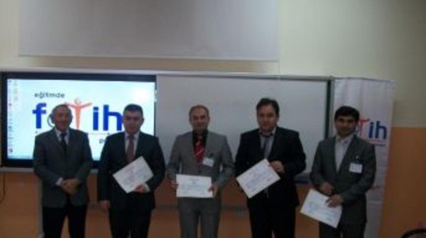 Eğitimde Fatih Projesi Teknoloji Ve Liderlik Formu Kursu D&uuml;zenlendi