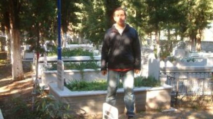 Burhaniye&rsquo;de Belediye Mezarlıklara &Ouml;nem Veriyor