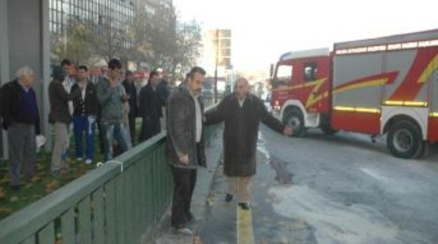 Başkent&rsquo;te Belediye Otob&uuml;s&uuml; Yangını Korkuttu