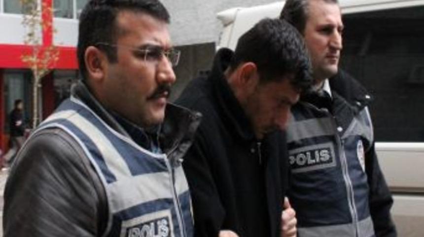 Yatakta &Ouml;l&uuml; Bulunan Kadını Sevgilisi &Ouml;ld&uuml;rm&uuml;ş