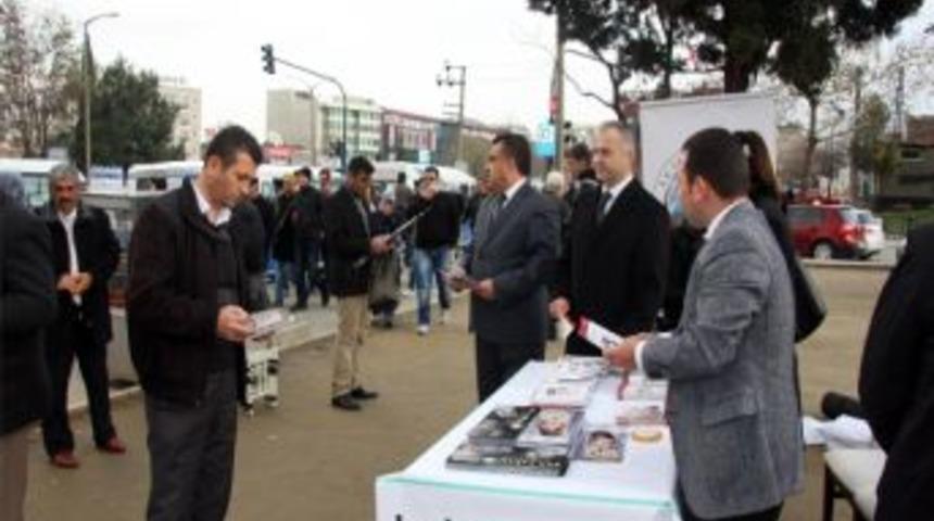 Minib&uuml;slere "son Uykunuz Olmasın" Afişleri Asılıyor