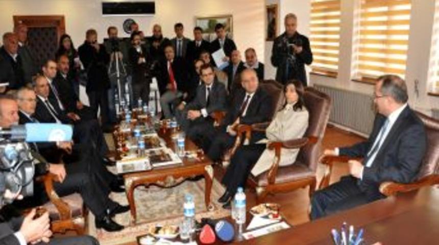 BDP'li Tunceli Belediye Başkanı'ndan Bakanlara G&ouml;zaltı Sitemi