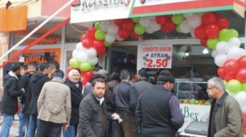 Boğazlıyan&rsquo;da Bedava &Ccedil;iğ K&ouml;fte&rsquo;ye Yoğun İlgi