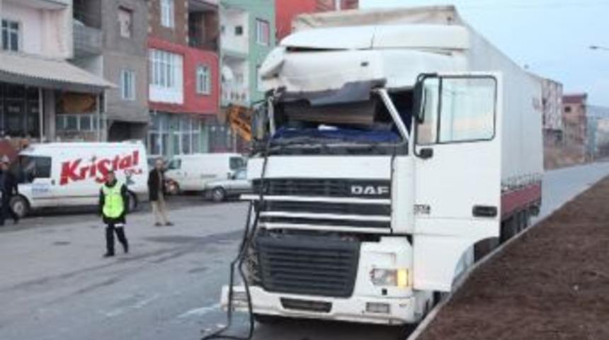 Ahlat&rsquo;ta Trafik Kazası, 1 Yaralı