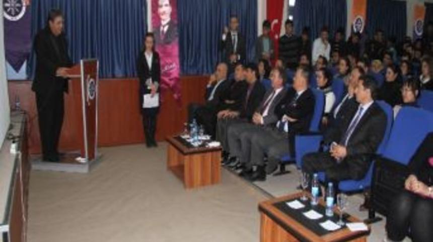 Ar&uuml;, Bozkırın Ozanı&rsquo;nı Unutmadı