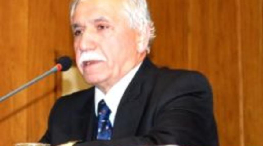 Dursun G&uuml;rlek&rsquo;ten &lsquo;k&uuml;lt&uuml;r Ve Tarih&rsquo; Konulu Konferans