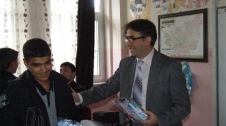 &Ccedil;ermik'te 'dişleriniz Ve D&uuml;şleriniz Kararmasın' Kampanyası