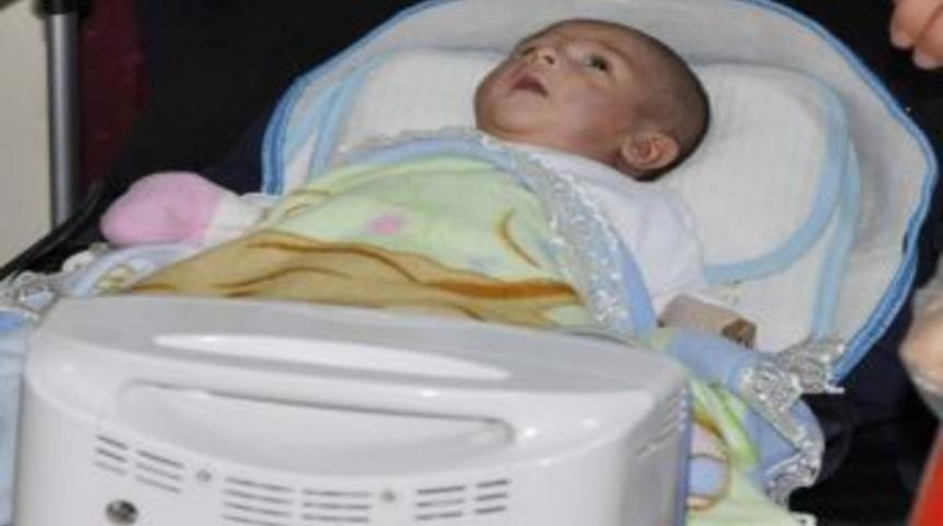 Beyin Kanaması Ge&ccedil;iren 2.5 Aylık Bebek Yoğun Bakıma Alındı