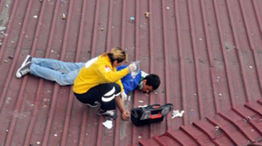 Kız arkadaşıyla tartıştı, 8. kattan atladı