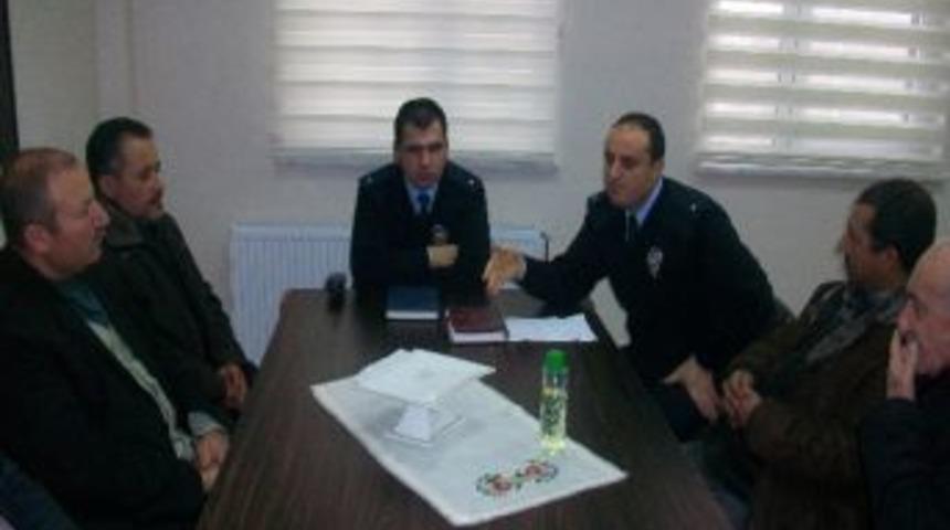 Polis, Su&ccedil;u Azaltmak İ&ccedil;in Muhtarlarla İş Birliği Yapıyor