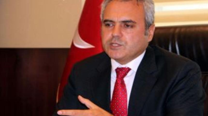 Karab&uuml;k &Uuml;niversitesi Hız Kesmiyor