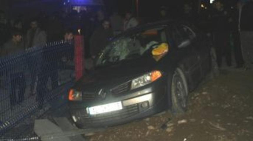 Hemzemin Ge&ccedil;itte Kaza: 4 Yaralı