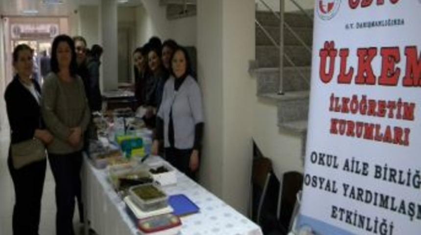 &Uuml;lkem Koleji'nden Kermes Etkinliği