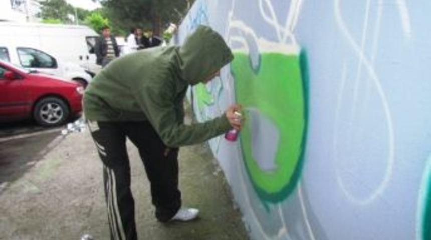 &Ouml;demiş'te Sokaklar Renklenecek