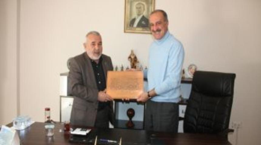 Kosova Derneği, Başkan Aşkın'ı Ziyaret Etti