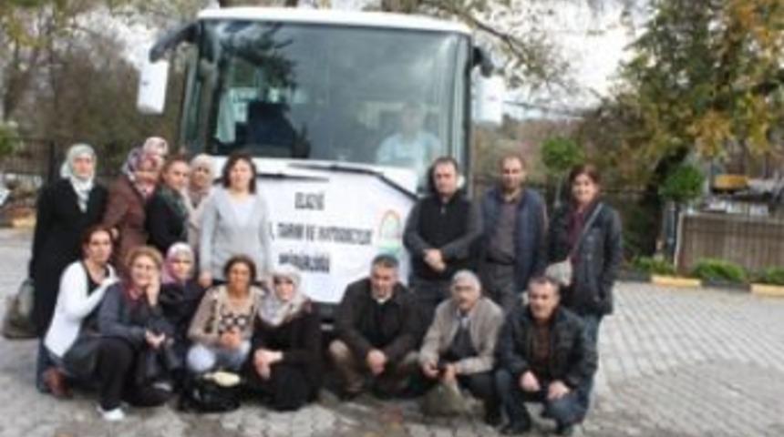 &Ccedil;ift&ccedil;iler tarım fuarına g&ouml;t&uuml;r&uuml;ld&uuml;