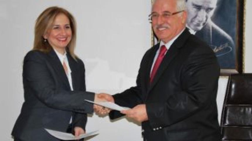 Artan İş Y&uuml;k&uuml; İle Daha Fazla Hastalanan Eczacılara İndirimli Sağlık Hizmeti