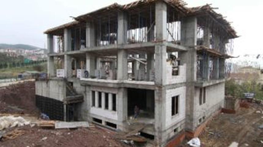 Kuru&ccedil;eşme K&uuml;lt&uuml;r Merkezi'nde Spor Salonu Da Olacak