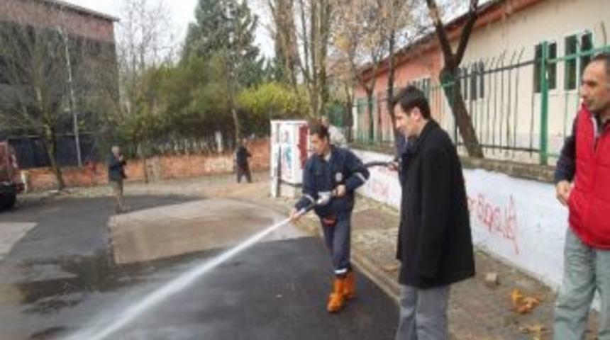 İzmit Sokakları Pırıl Pırıl