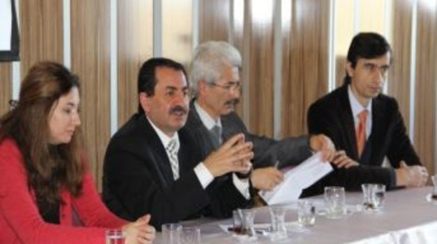 Gen&ccedil;ler, Rekt&ouml;r Karaaslan'la Buluştu