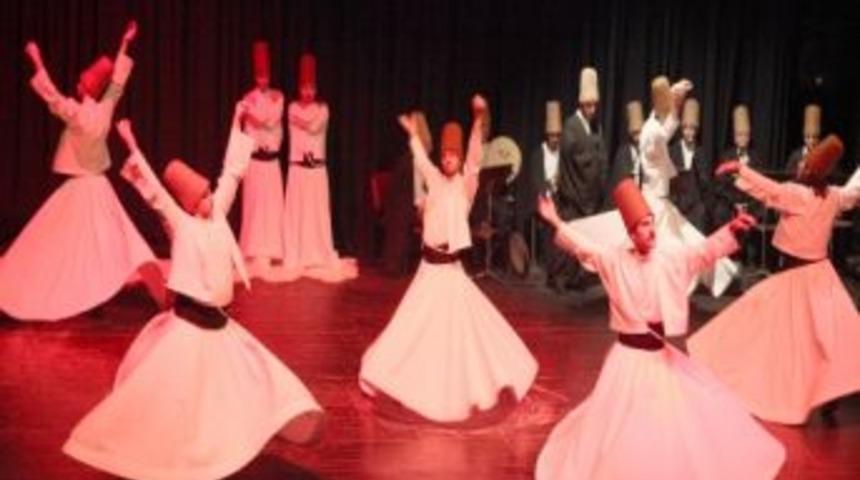 İlahi Aşk&rsquo;ı Hz. Mevlana&rsquo;nın Felsefesiyle Yaşadılar