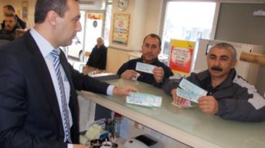 Şark&ouml;y Ptt&rsquo;si Yılbaşı Piyango Bileti Satıyor